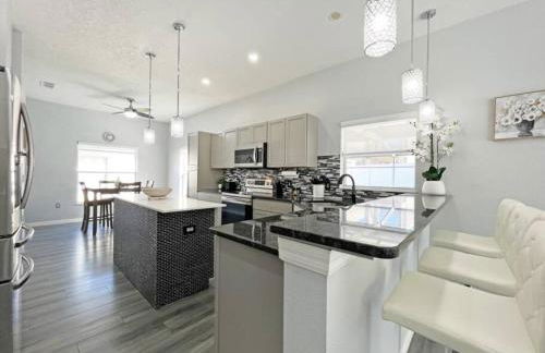 Sophisticated & Contemporary Villa-Private Pool - Foto 22