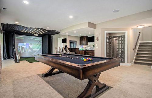 Luxury Stay with Golf Simulator and 3 King Bedrooms - Foto 2