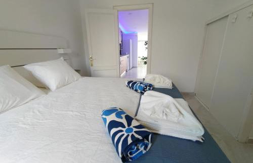 Villa LiLo Private House with Heated Pool - Foto 15