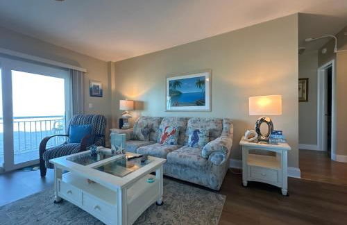 Beachfront Condo, Ocean Views, Near Patrick SFB - Foto 1
