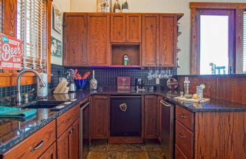 Slope side 8 BR at Sanctuary Majestic Mountain Top Estate 4800 square feet of quality sleeps 16 - Foto 22