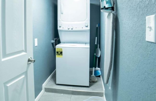 Fascinating 2BR 1BA Near Festive DT and Riverwalk - Foto 22