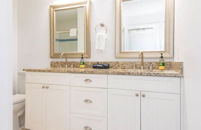 Fort Pierce - 2BD 2BA Tropical Surfside Retreat - Photo 10