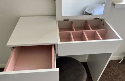 Welsh Getaway Home No 2 - 10 mins to Bike Park Wales - Photo 10