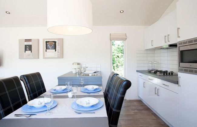 Nice Chalet Near the Golf Course in a Holiday Park - Foto 11