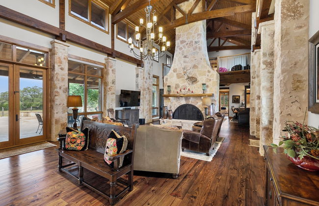 Private Ranch - Pool, Ping Pong, Yoga, Weddings, Games - Photo 7