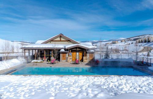 Ski-InandSki-Out Granby Ranch Retreat Pool Access! - Photo 24