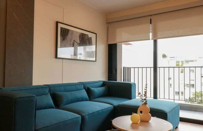 w Spectacular 1BR With Balcony in Miraflores - Photo 12