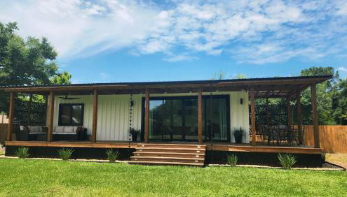 "Glamtainer" One of a kind Romantic Luxe Retreat, 8 Minutes to Emerald Beach, Outdoor Haven - Foto 2