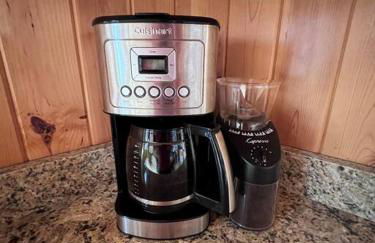 Large Log Home on Lake with Hot Tub - Foto 55