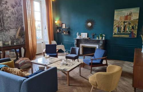 Grande maison familiale plein centre vieux Laval - Foto 1