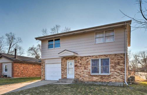 Family-Friendly Rockford Home with Private Yard! - Foto 1
