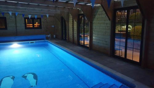 'Monktonmead Lodge' in secluded setting, with private indoor pool. - Foto 5