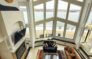 Crystal Palm Lakefront Luxury Home 6 Bed and 5 Bath - Foto 67