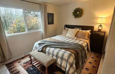 Secluded Forest Cabin Retreat Near Olympic Peninsula Coast | Near Sekiu, Washington - Foto 5