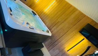 Maison Gite Chez Nounou sauna jacuzzi jardin arboré non clôturé - Foto 2