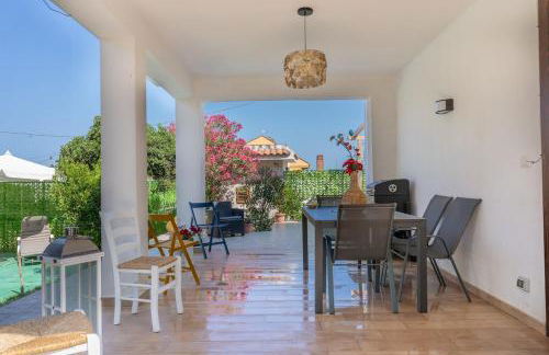 Villa a due passi dal mare "Cicogne Apartment" con BBQ e parcheggio gratuito a due passi dall'Aeroporto - Foto 48