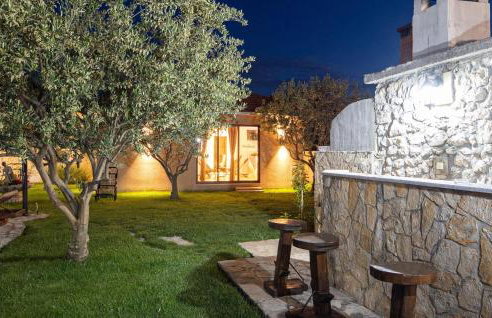 Nice Home In Sestanovac With Kitchen - Foto 35