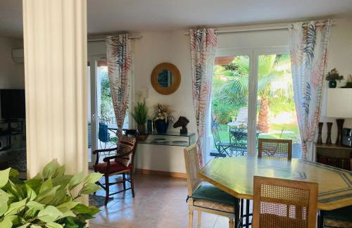 Villa climatisée calme avec piscine partagée Saint AYGULF/FREJUS - Foto 18