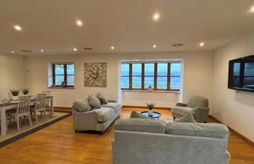 Whitehall Farm - Photo 26