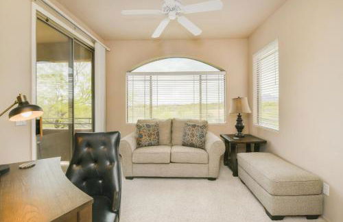 Mountain-view condo with incredible sunset views, pool, hot tub & grill - Foto 8