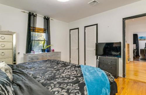 8 Mi to Jones Beach State Park! Cozy Home with Porch - Foto 15