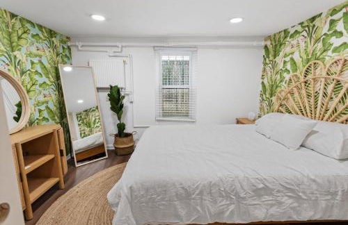 Tropical Bohemian 1BR Apt near Atlantic City Beach - Foto 6