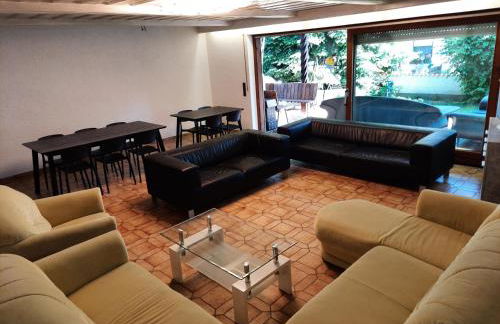 XXL apartment, 10 beds, 4 sleep-rooms, 140qm, 2 WC, 2 shower && - Foto 8