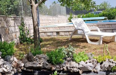 Charming village house with pool - Photo 21