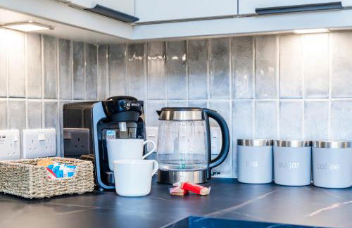 Cozy 2 Bedroom Apartment in Sutton - Foto 28