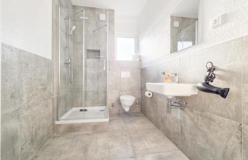 Tolstov Apartments - 6 Zimmer Wohnungen - 15 Min zur Messe DUS - Foto 25