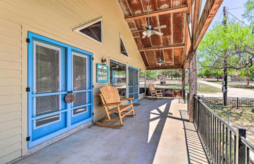 Charming Burnet Cottage with Lake View and Porch! - Foto 24