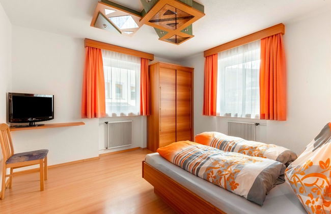 Inviting Holiday Apartment in Ladis With Balcony - Foto 9