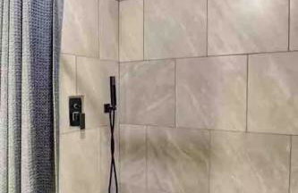 Rustic Barn Retreat w Hot Tub Game Room & FirePit - Foto 20