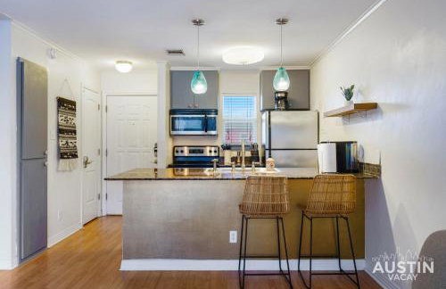 Pet Friendly Apt w Pool Minutes from Zilker Park in Austin - Foto 2