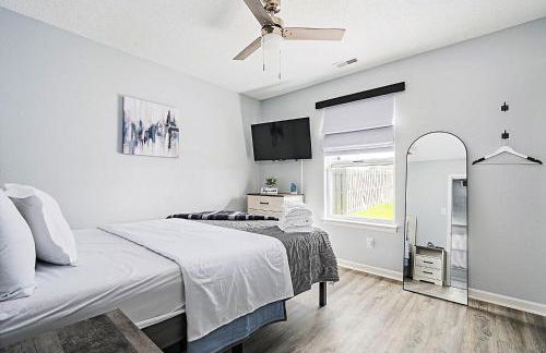 The Cozy Charcoal Cottage - with Garage - Family Friendly - Foto 36