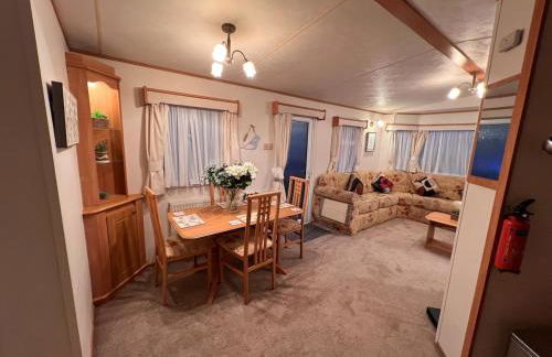 A & C Coastal Hideaway with outside Decking - Foto 14