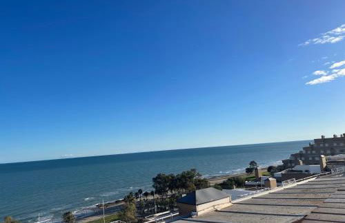 Apartamento a estrenar en primera línea de playa en Magic World Marina Dor - Photo 24