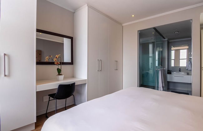 Sandton Smart Apartment Seventeen - Photo 7