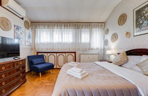 The Elegant Penthouse - Ampio Attico con Posto Auto - Foto 26