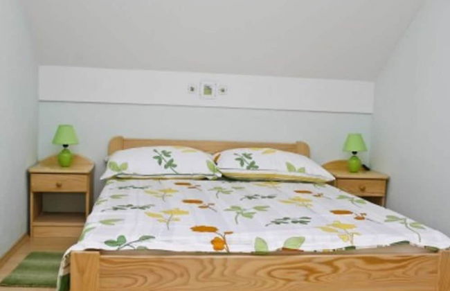 Secluded Holiday Home with Hot Tub in Kozji Vrh - Foto 2