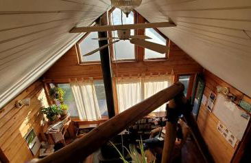 Eco-Friendly Peaceful Cabin with Lofted Interior and Water Views in Maine - Foto 2