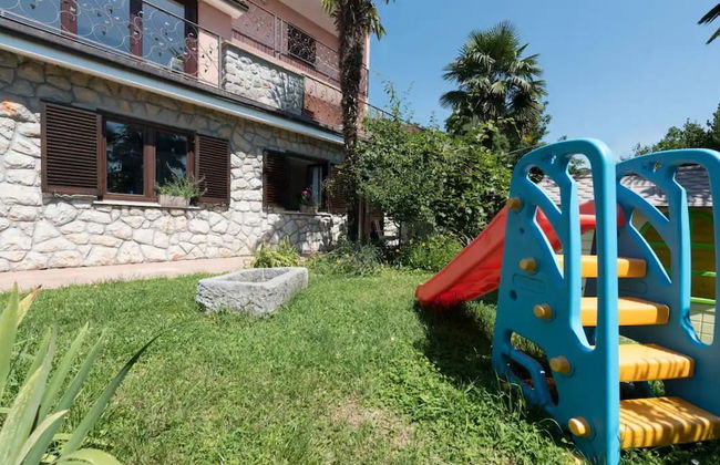 Green Garden Oasis - Photo 25