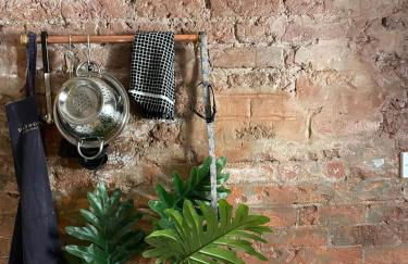 Cozy Garden Apartment with Wood Burner - Foto 21