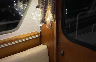 Süsses Motorboot - Bremen Überseestadt - Foto 49