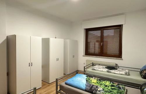 Duisburg FeelHome,Flughafen nah,6-8 Pers,Badewanne,Zentral,Terrasse,Ground Floor - Foto 5