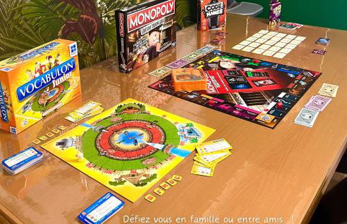 MAISON "Jungle House" 90 m2 BILLARD, RÉTROPROJECTEUR, BAR À JEUX , VINYLE, WIFI FIBRE, idéal PRO & FAMILLE à Montbrison - Foto 17