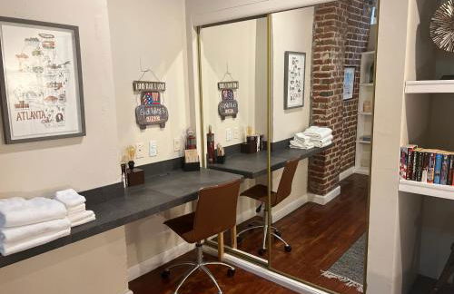 Condo On Broughton St with Elevator and Reserved Parking - Foto 20