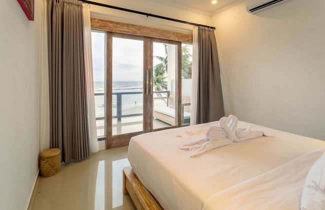 Utama Villas Beach Front Candidasa - Foto 17