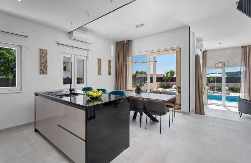 Villa Ora with Heated pool, Whirlpool, 4 bedrooms - Foto 25